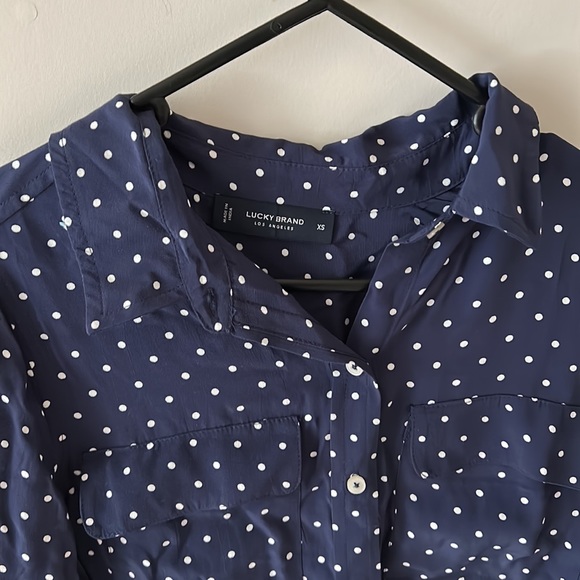 Lucky Brand Blue Polka Dot Button-Up Shirt NWT - Picture 2 of 4
